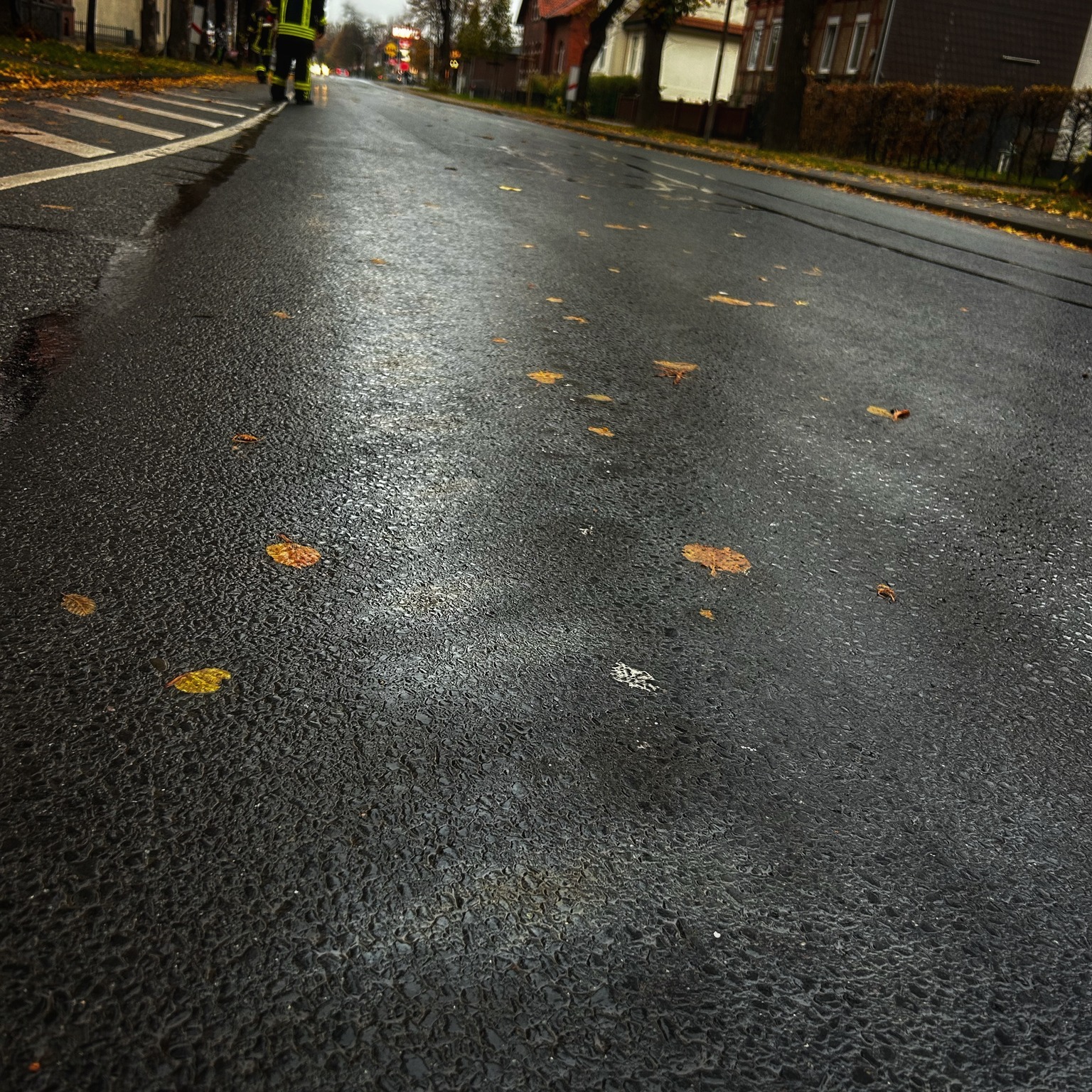 Ist möglicherweise ein Bild von Straße und Straße
