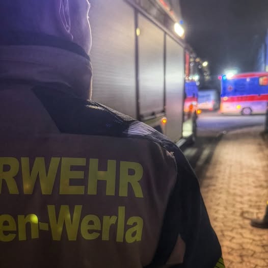 Rettungswagen und HLF